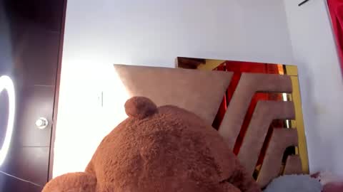 natasha online show from 09/25/25, 04:11