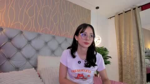Snapshot of natalhy_ chatting on 05/22/26, 07:52 natalia online show from 05/22/26, 07:52
