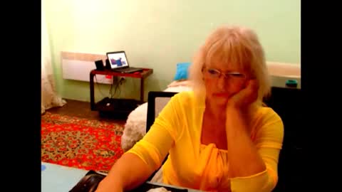 natali online show from 09/15/25, 09:09