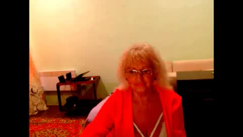 natali online show from 10/15/25, 06:35