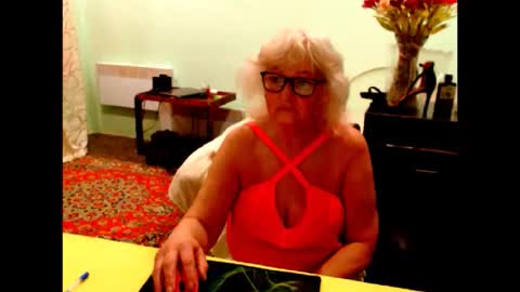 Snapshot of natali7634 chatting on 05/08/26, 02:39 natali online show from 05/08/26, 02:39