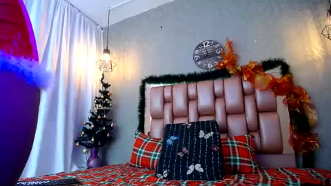 NATALI KIDMAN online show from 12/23/24, 01:56