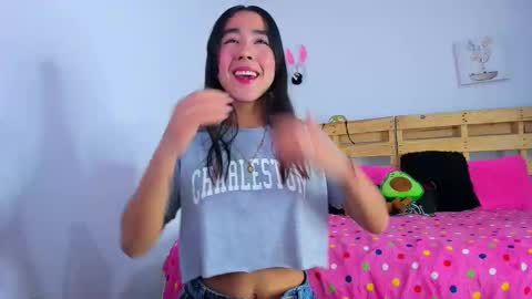 Snapshot of natalia54_ chatting on 09/10/25, 11:27 NATI  online show from 09/10/25, 11:27