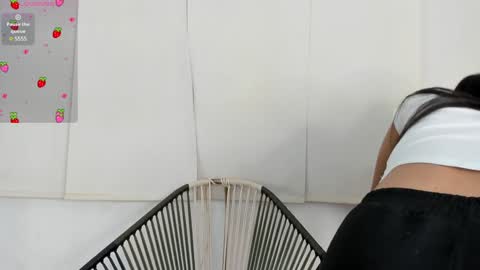 Snapshot of natalia_aguirre chatting on 02/08/25, 12:28 Naty online show from 02/08/25, 12:28