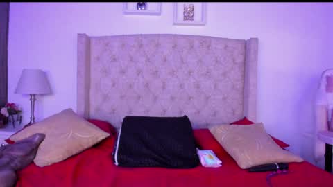 Snapshot of natalia_collinslim chatting on 12/11/24, 03:45 Natalia online show from 12/11/24, 03:45