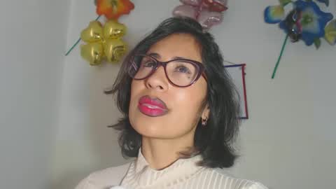 CATHALINA NATA online show from 10/18/25, 07:25