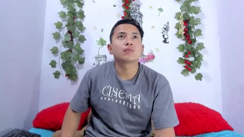 nataliaandjulliam online show from 01/11/26, 04:39