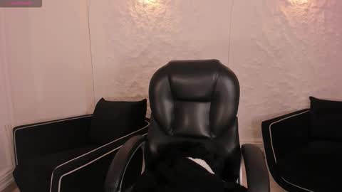 Nata online show from 12/23/25, 01:36