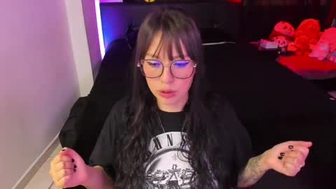 Natalia online show from 04/22/26, 10:33