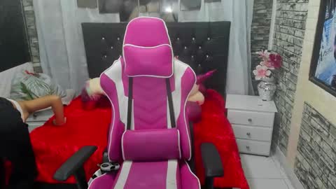 nataliatompsonx1 online show from 10/14/25, 09:54