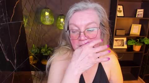 Snapshot of natalicloud chatting on 05/07/26, 01:38 NataliCloud online show from 05/07/26, 01:38