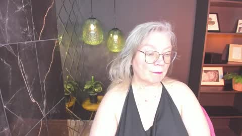 Snapshot of natalicloud chatting on 05/25/26, 01:06 NataliCloud online show from 05/25/26, 01:06