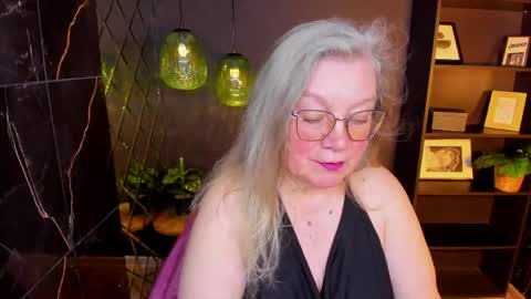 Snapshot of natalicloud chatting on 05/31/26, 06:09 NataliCloud online show from 05/31/26, 06:09