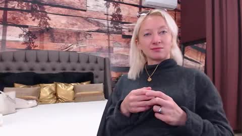 Natalie online show from 12/02/25, 09:58