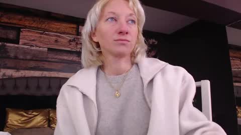 Snapshot of natalie_bitton chatting on 05/01/26, 07:24 Natalie online show from 05/01/26, 07:24