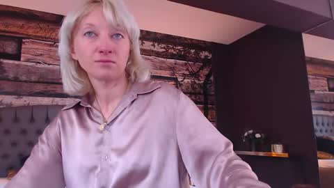 Snapshot of natalie_bitton chatting on 05/04/26, 07:26 Natalie online show from 05/04/26, 07:26