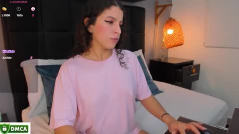 Snapshot of natalie_esmith chatting on 02/02/26, 12:04 N A T A L I E online show from 02/02/26, 12:04