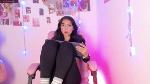       online show from 04/14/26, 04:29