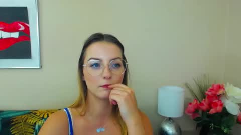 Snapshot of natalie_live chatting on 02/07/25, 01:22 NatalieSexy online show from 02/07/25, 01:22