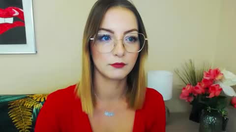 Snapshot of natalie_live chatting on 02/12/25, 07:13 NatalieSexy online show from 02/12/25, 07:13