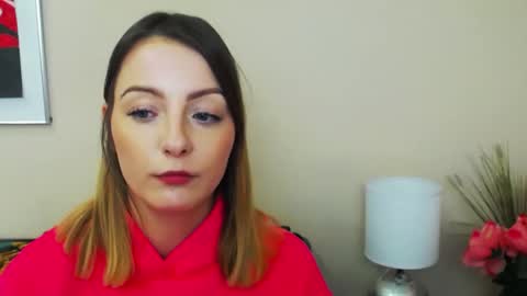 Snapshot of natalie_live chatting on 02/14/25, 11:21 NatalieSexy online show from 02/14/25, 11:21