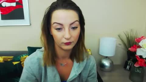 Snapshot of natalie_live chatting on 02/20/25, 07:23 NatalieSexy online show from 02/20/25, 07:23
