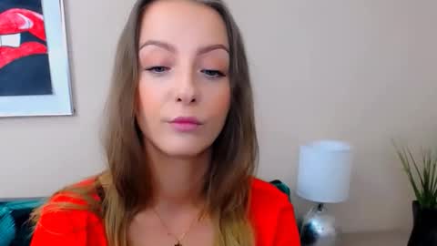 Snapshot of natalie_live chatting on 04/30/26, 06:20 NatalieSexy online show from 04/30/26, 06:20