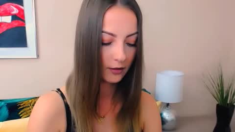 Snapshot of natalie_live chatting on 05/06/26, 06:41 NatalieSexy online show from 05/06/26, 06:41