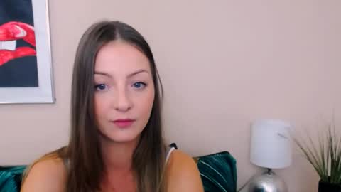 Snapshot of natalie_live chatting on 06/19/26, 07:12 NatalieSexy online show from 06/19/26, 07:12