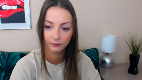 Snapshot of natalie_live chatting on 07/08/26, 06:07 NatalieSexy online show from 07/08/26, 06:07