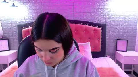 natalie  online show from 09/23/25, 02:58