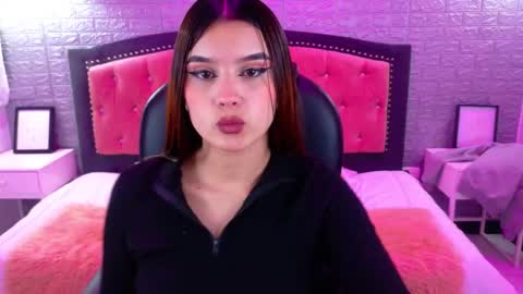 natalie  online show from 10/01/25, 03:01