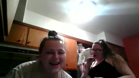 Snapshot of nataliedays chatting on 01/15/25, 07:48 Natalie  online show from 01/15/25, 07:48