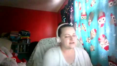 Snapshot of nataliedays chatting on 02/14/25, 07:12 Natalie  online show from 02/14/25, 07:12