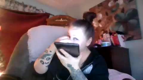 Snapshot of nataliedays chatting on 02/16/25, 03:15 Natalie  online show from 02/16/25, 03:15