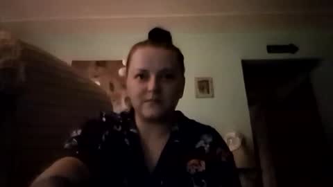 Snapshot of nataliedays chatting on 10/18/25, 02:58 Natalie  online show from 10/18/25, 02:58