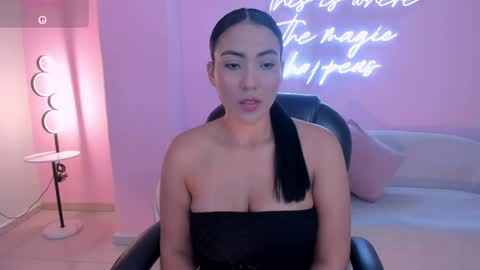 Natalie Lewis online show from 04/23/26, 12:15