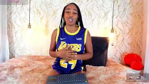 NATALIE online show from 11/07/25, 12:49