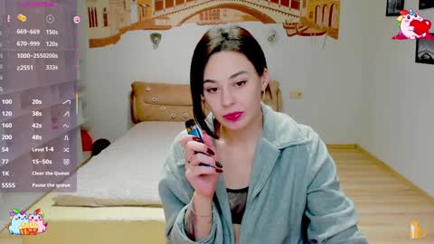 Snapshot of natalimillers chatting on 01/17/25, 10:44 Natali online show from 01/17/25, 10:44