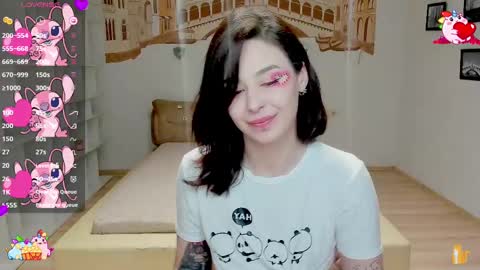 Snapshot of natalimillers chatting on 02/14/25, 01:29 Natali online show from 02/14/25, 01:29
