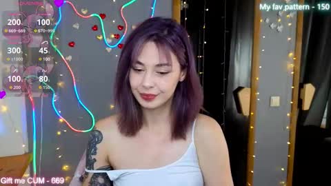 Snapshot of natalimillers chatting on 09/13/25, 06:24 Natali online show from 09/13/25, 06:24
