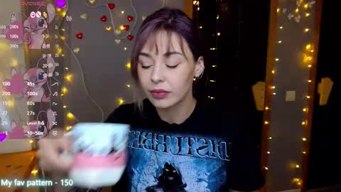 Snapshot of natalimillers chatting on 09/18/25, 06:59 Natali online show from 09/18/25, 06:59