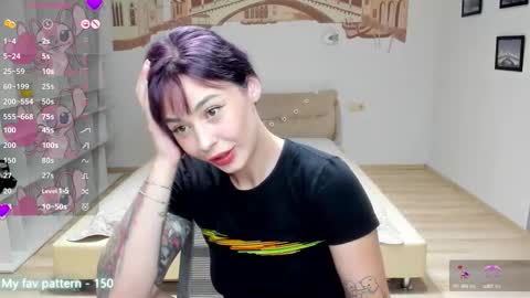 Snapshot of natalimillers chatting on 09/19/25, 06:04 Natali online show from 09/19/25, 06:04