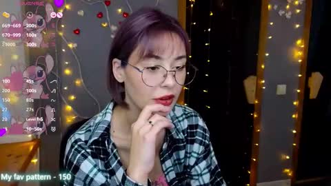 Snapshot of natalimillers chatting on 09/22/25, 12:07 Natali online show from 09/22/25, 12:07