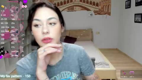 Snapshot of natalimillers chatting on 10/01/25, 05:46 Natali online show from 10/01/25, 05:46
