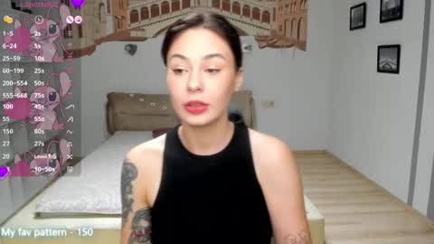 Snapshot of natalimillers chatting on 10/15/25, 05:51 Natali online show from 10/15/25, 05:51