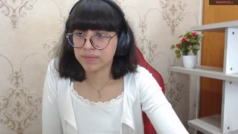 Snapshot of nataly_cloud chatting on 12/10/24, 12:27 N A T A L Y online show from 12/10/24, 12:27
