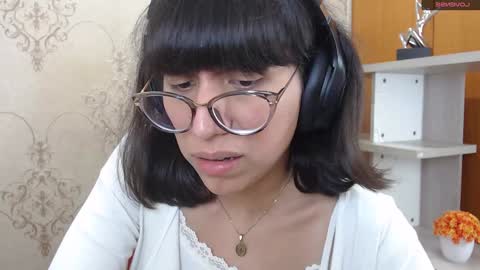 Snapshot of nataly_cloud chatting on 12/10/24, 03:44 N A T A L Y online show from 12/10/24, 03:44