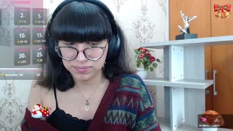 Snapshot of nataly_cloud chatting on 12/24/24, 12:44 N A T A L Y online show from 12/24/24, 12:44