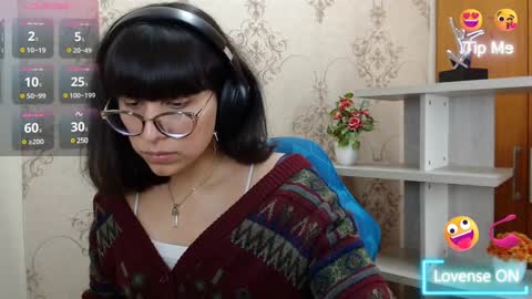 Snapshot of nataly_cloud chatting on 01/11/25, 03:52 N A T A L Y online show from 01/11/25, 03:52